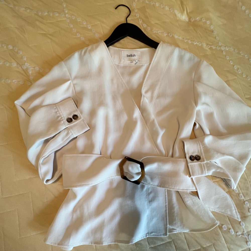 ba&sh white wrap top, identified as the "Berry" style.New no tags - Picture 8 of 12